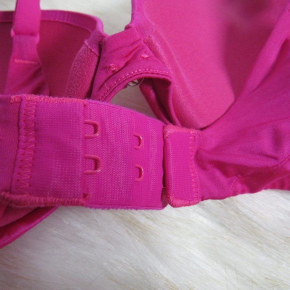 Victoria's Secret push-up bra - Picture 3 of 5